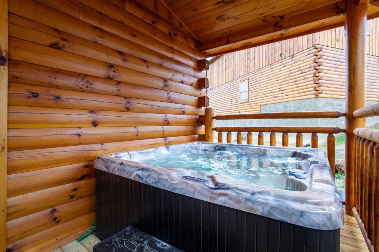Swimming Bears Lodge 1 With Indoor Pool And Hot Tub Pigeon Forge Exterior foto