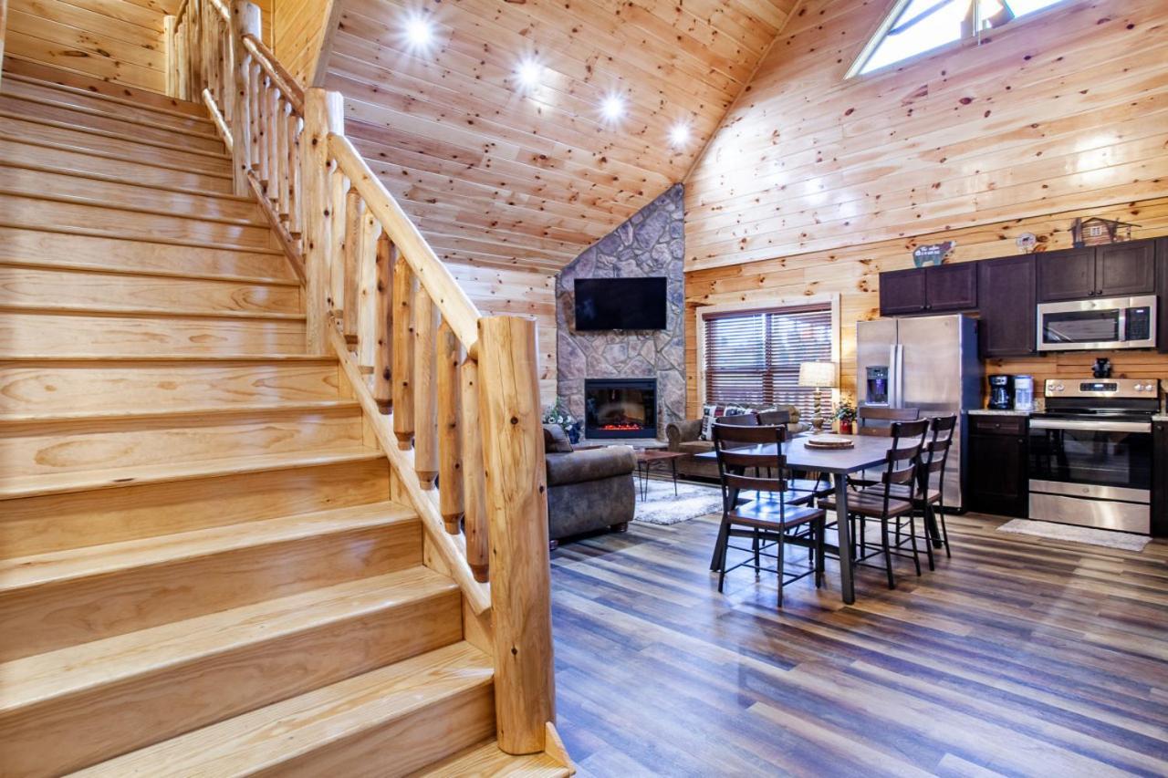 Swimming Bears Lodge 1 With Indoor Pool And Hot Tub Pigeon Forge Exterior foto