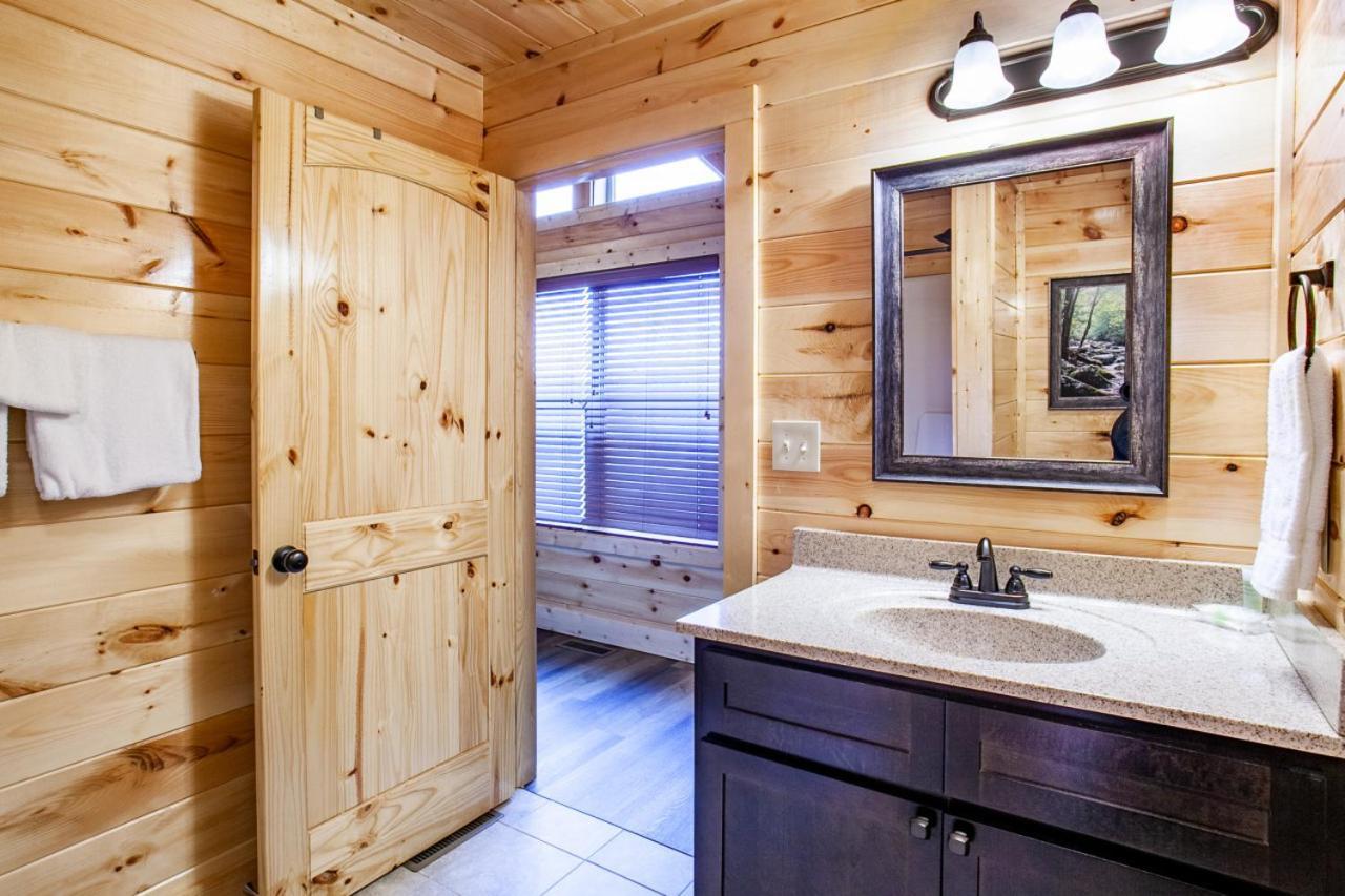 Swimming Bears Lodge 1 With Indoor Pool And Hot Tub Pigeon Forge Exterior foto