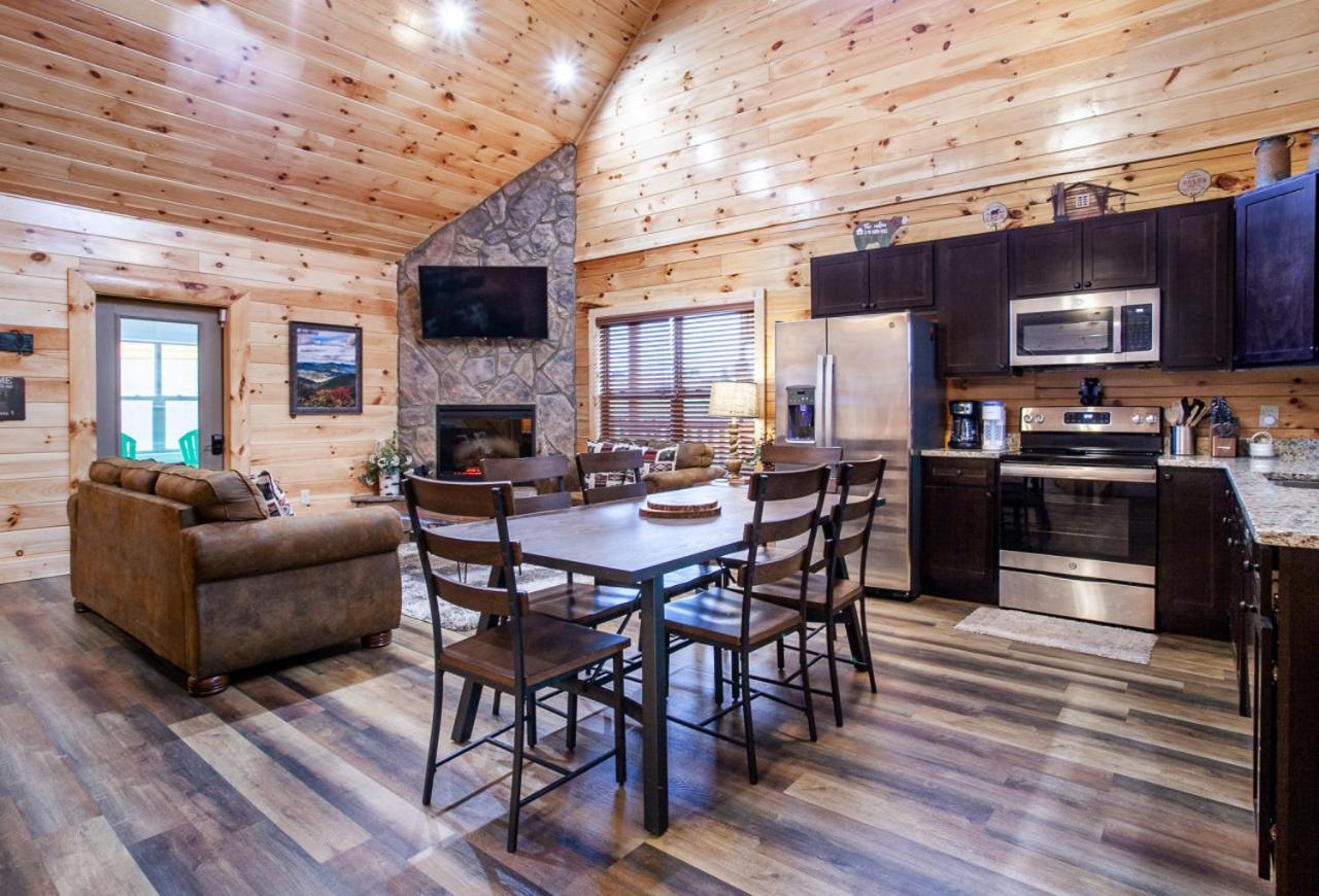 Swimming Bears Lodge 1 With Indoor Pool And Hot Tub Pigeon Forge Exterior foto